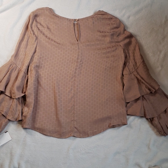 NWOT. Supply and Demand top - Picture 10 of 10